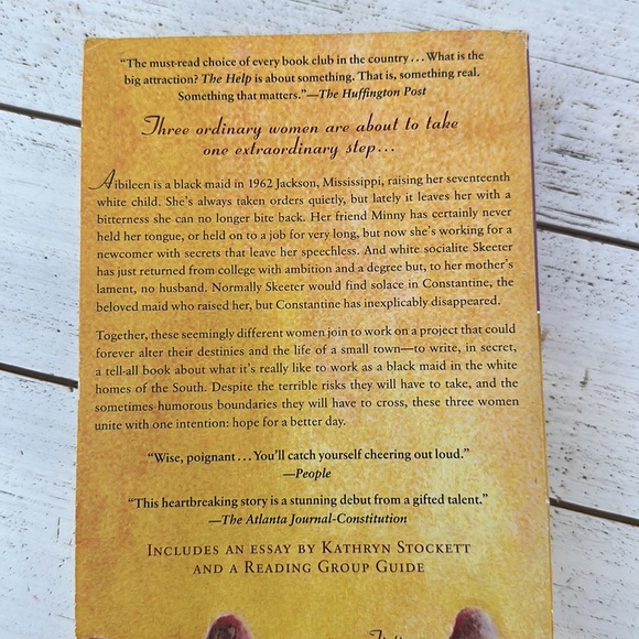 📚The Help by Kathryn Stockett NY Times Bestseller Fiction - Picture 2 of 11